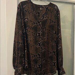 T Tahari Black and Brown Snake Print Blouse